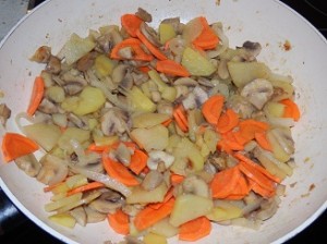 фоторецепт картофель с овощами